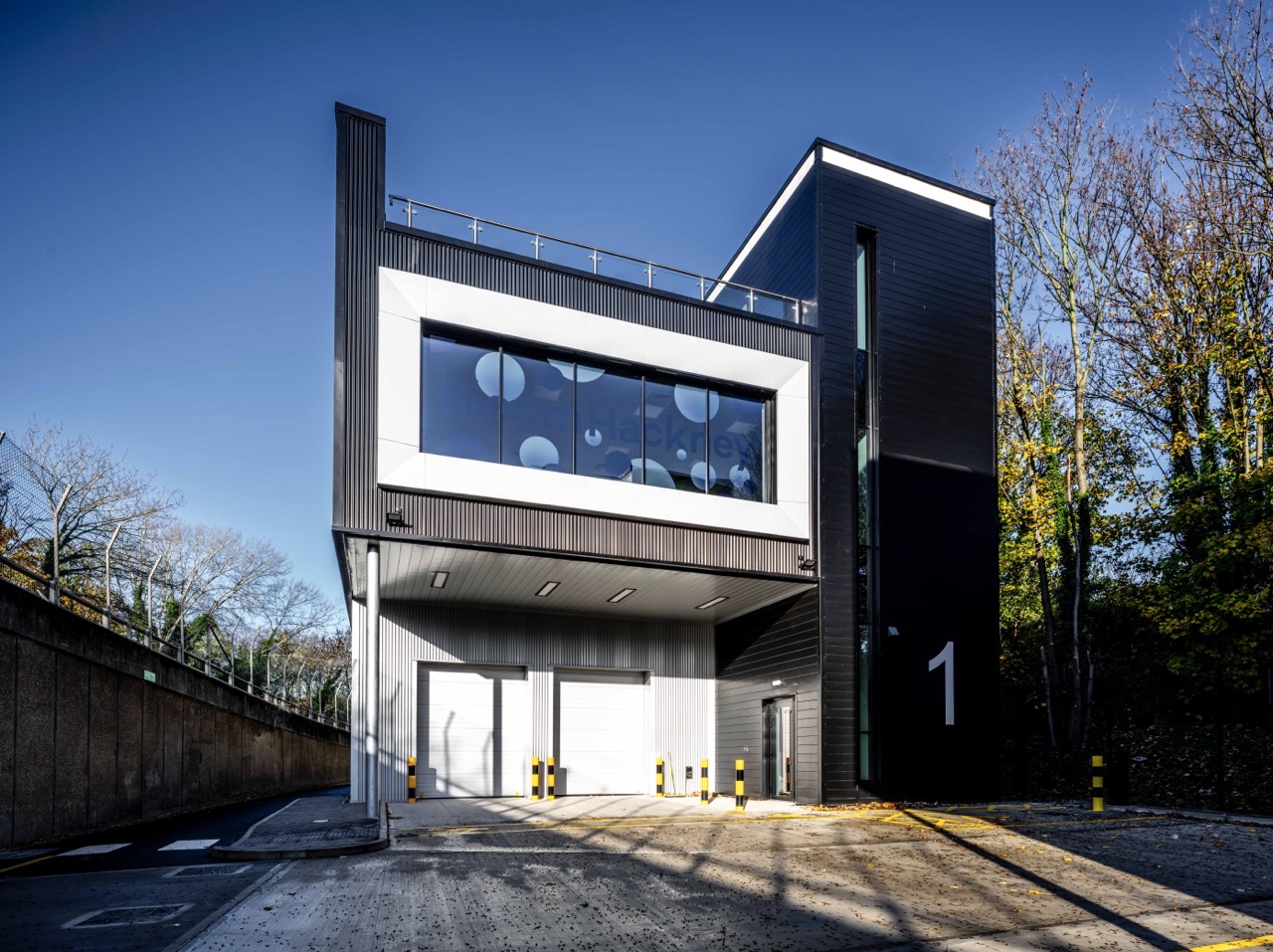Hackney — image 8