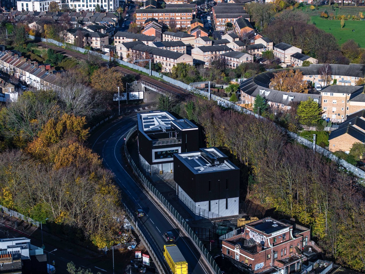 Hackney — image 3