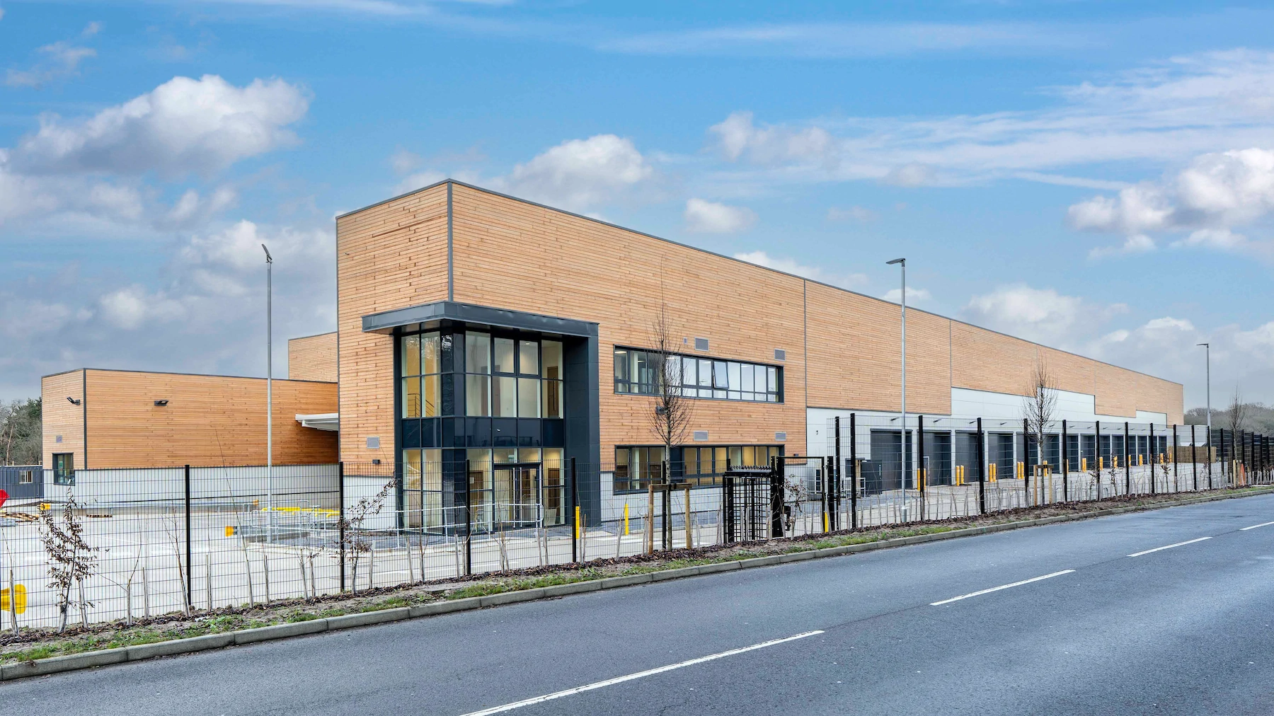 HydeHurst Lane Crawley — image 26